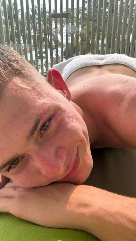 Alejandro, 18, Latina, in JBR, Dubai, from AED 12,200 an hour, speaks Spanish and Portuguese — photo 7 of 13