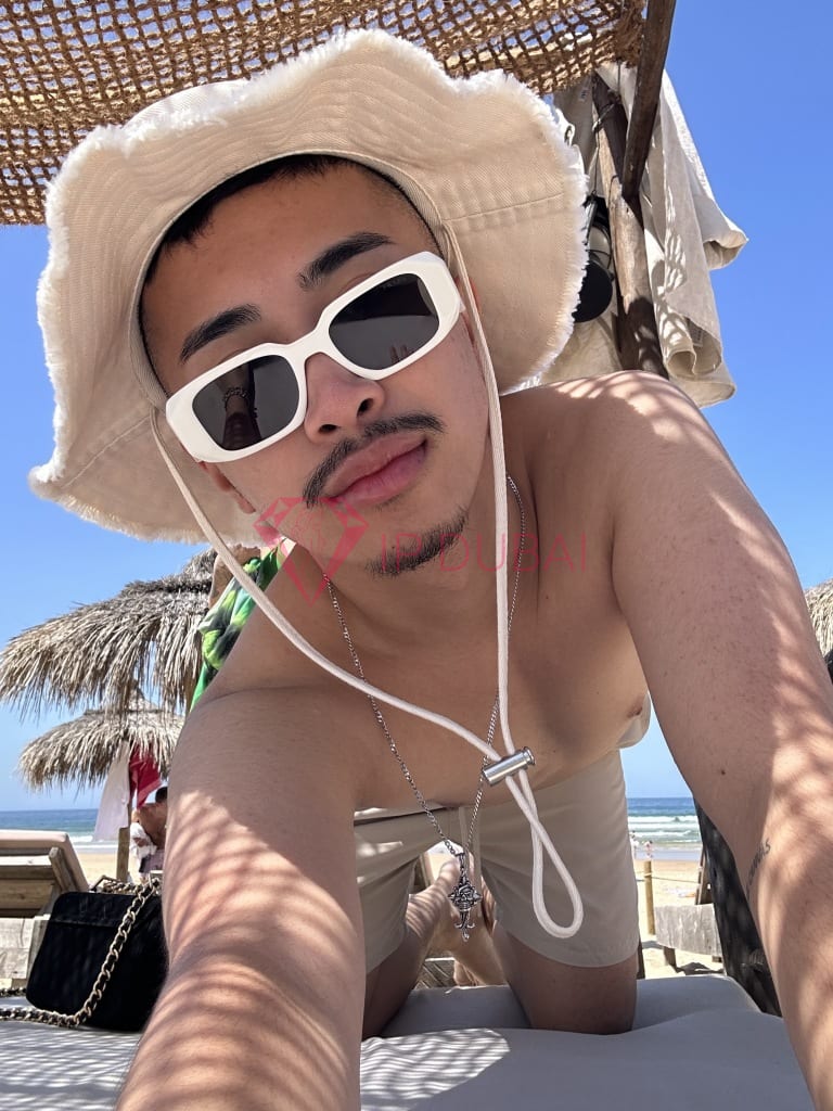 Ryo, 23, Asian, in Deira, Dubai, from AED 2,450 an hour, speaks Chinese and English — photo 12 of 14