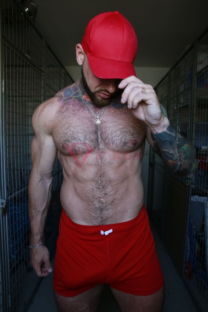 Enzo, 30, Latina, in Bur Dubai, Dubai, from AED 2,350 an hour, speaks Spanish and Portuguese — photo 27 of 33