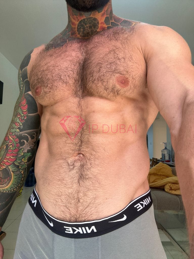 Enzo, 30, Latina, in Bur Dubai, Dubai, from AED 2,350 an hour, speaks Spanish and Portuguese — photo 5 of 33