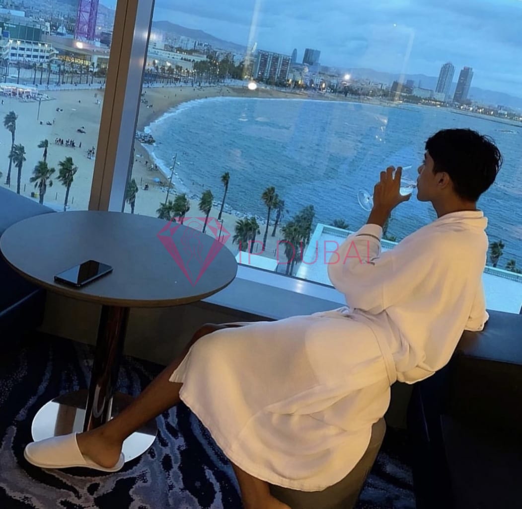 Caio, 22, Latina, in Silicon Oasis, Dubai, from AED 9,000 an hour, speaks Spanish and Portuguese — photo 34 of 46
