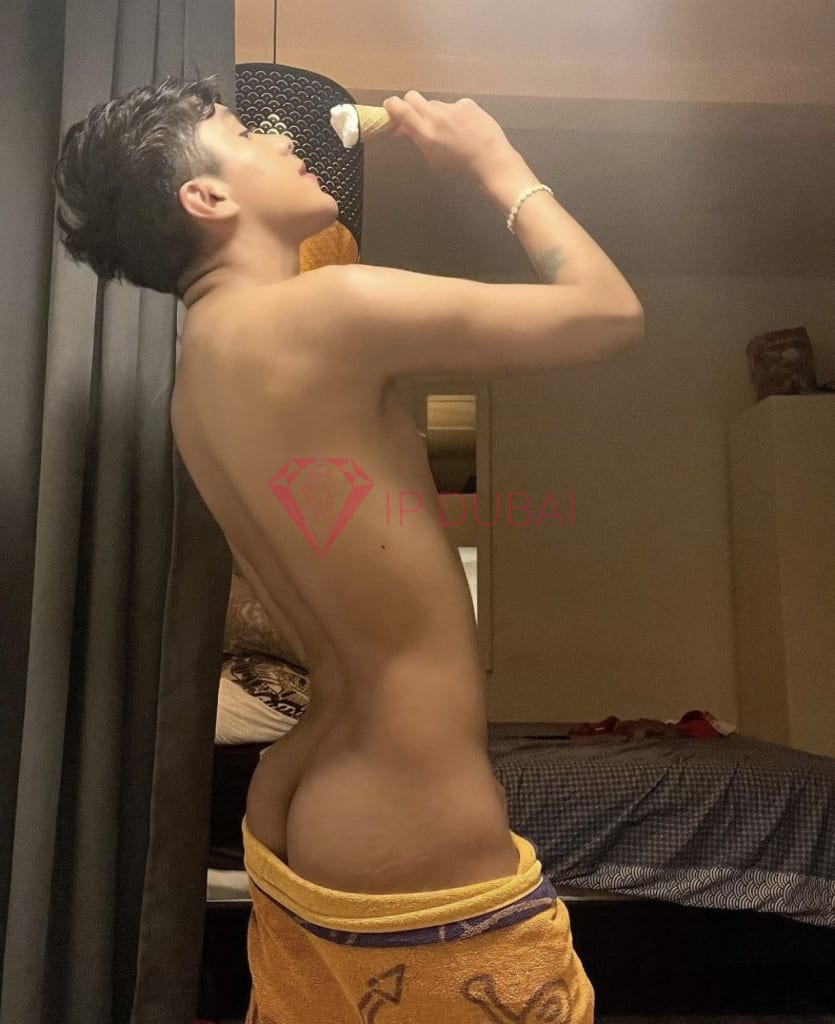 Caio, 22, Latina, in Silicon Oasis, Dubai, from AED 9,000 an hour, speaks Spanish and Portuguese — photo 43 of 46