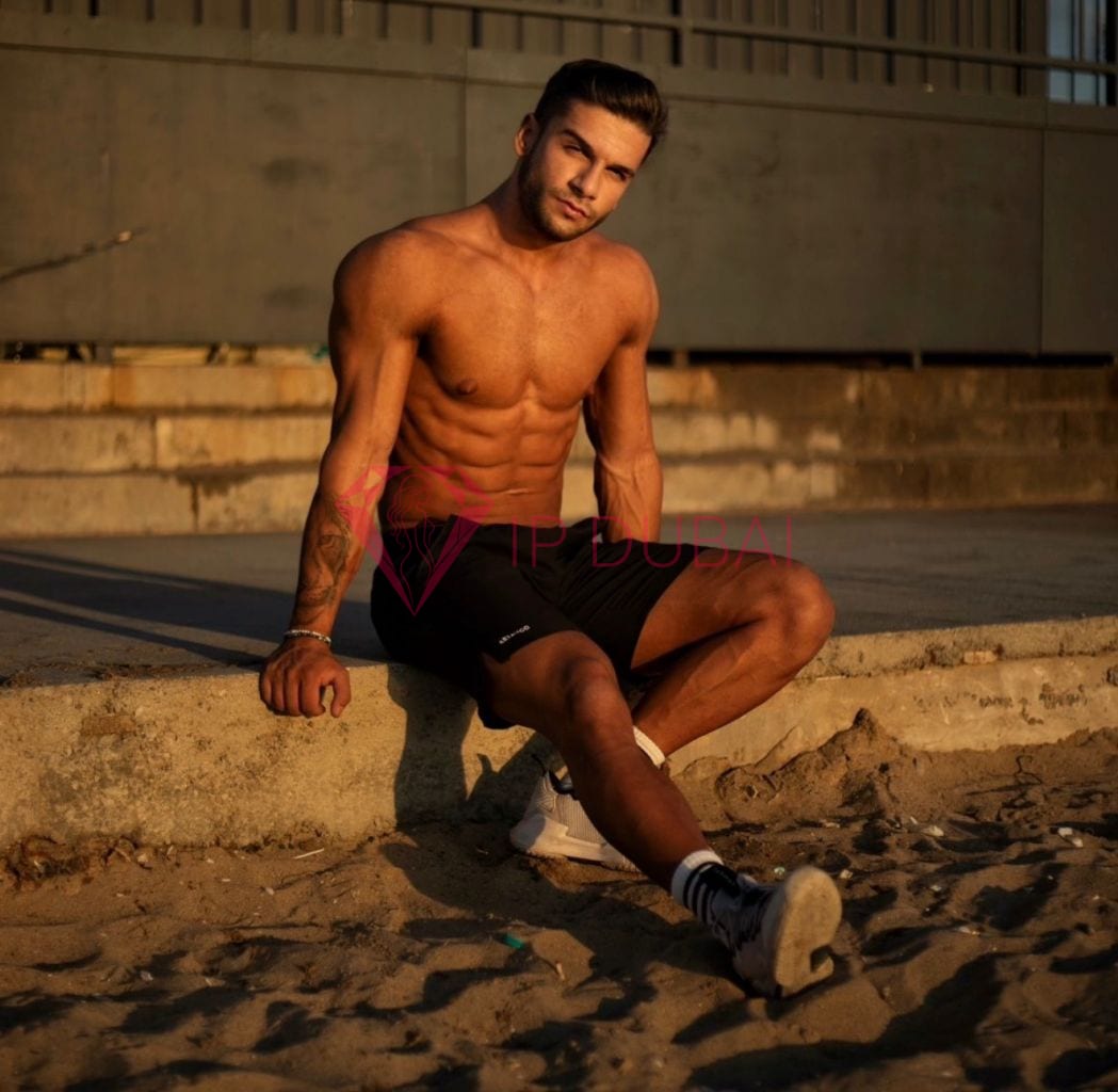 Gabriel, 23, Latina, in JVC, Dubai, from AED 1,850 an hour, speaks Spanish and Portuguese — photo 12 of 19