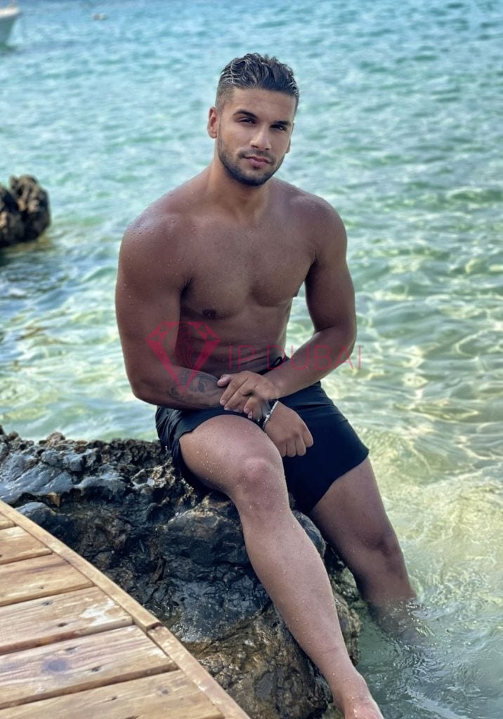 Gabriel, 23, Latina, in JVC, Dubai, from AED 1,850 an hour, speaks Spanish and Portuguese — photo 15 of 19