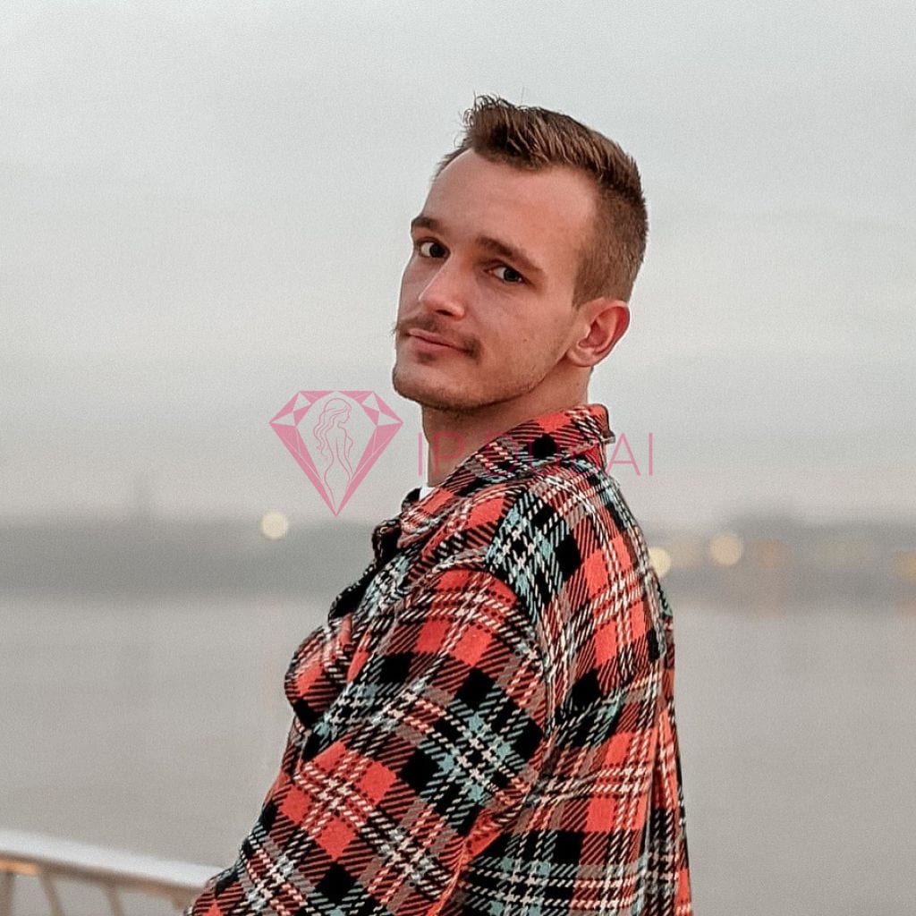 Bogdan, 28, Russian, in Khalifa City, Abu Dhabi, from AED 2,800 an hour, speaks Russian and English — photo 6 of 6