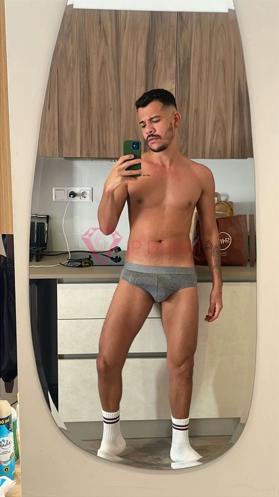Caio, 27, Latina, in Sports City, hourly rate from AED 2,450, outcall only, speaks Spanish and Portuguese