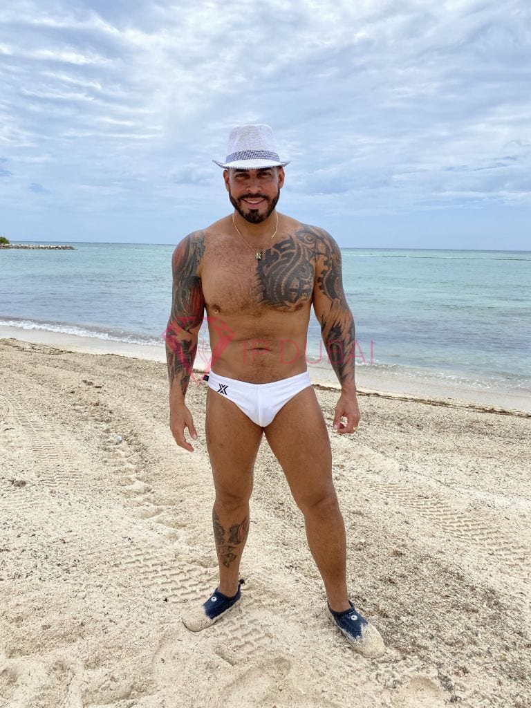 Rodrigo, 30, Latina, in Al Mushrif, Abu Dhabi, from AED 2,400 an hour, speaks Spanish and Portuguese — photo 5 of 23