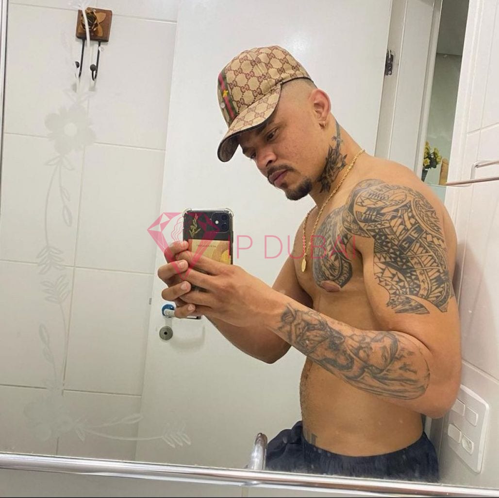 Eduardo, 30, Latina, in Al Majaz, Sharjah, from AED 2,750 an hour, speaks Spanish and Portuguese — photo 13 of 17