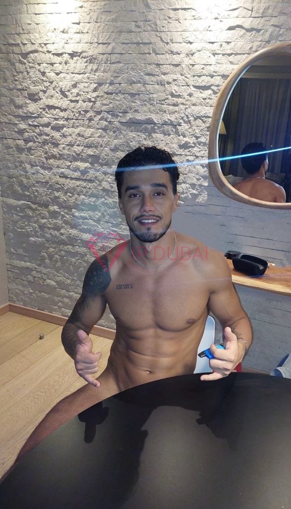 Camilo, 24, Latina, in Downtown, hourly rate from AED 2,500, incall and outcall, speaks Spanish and Portuguese