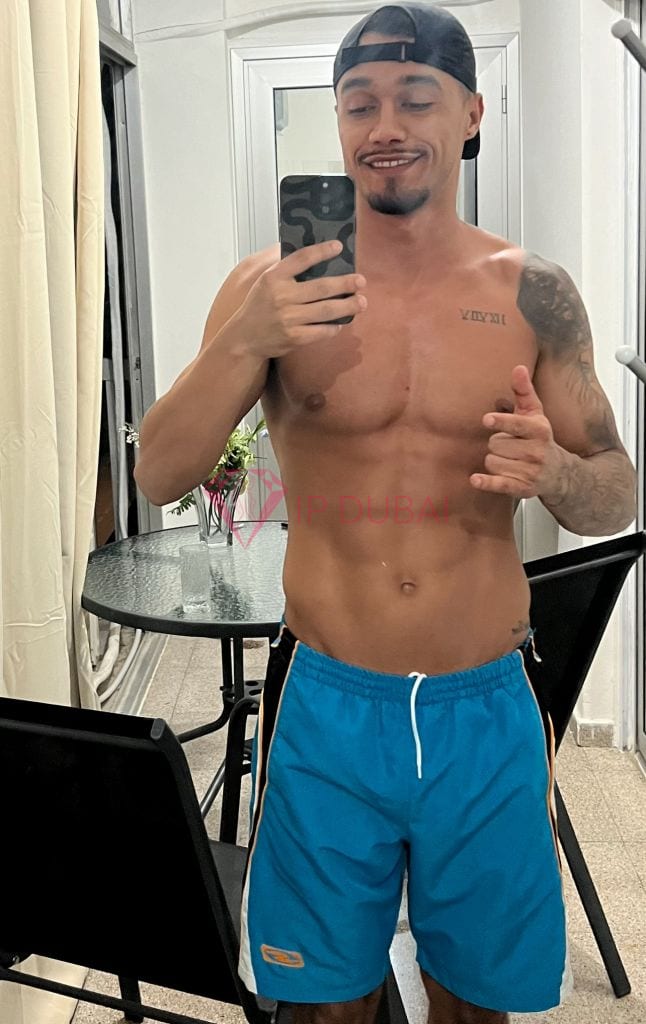 Camilo, 24, Latina, in Downtown, Dubai, from AED 2,500 an hour, speaks Spanish and Portuguese — photo 13 of 37