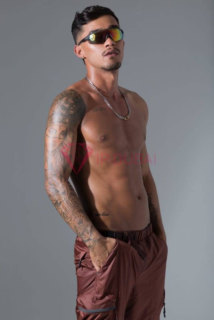 Camilo, 24, Latina, in Downtown, Dubai, from AED 2,500 an hour, speaks Spanish and Portuguese — photo 16 of 37
