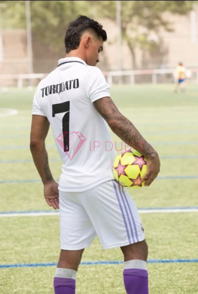 Camilo, 24, Latina, in Downtown, Dubai, from AED 2,500 an hour, speaks Spanish and Portuguese — photo 26 of 37