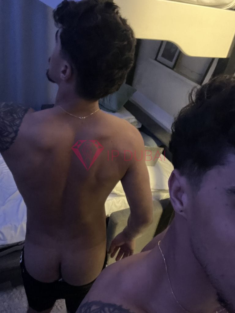 Camilo, 24, Latina, in Downtown, Dubai, from AED 2,500 an hour, speaks Spanish and Portuguese — photo 37 of 37