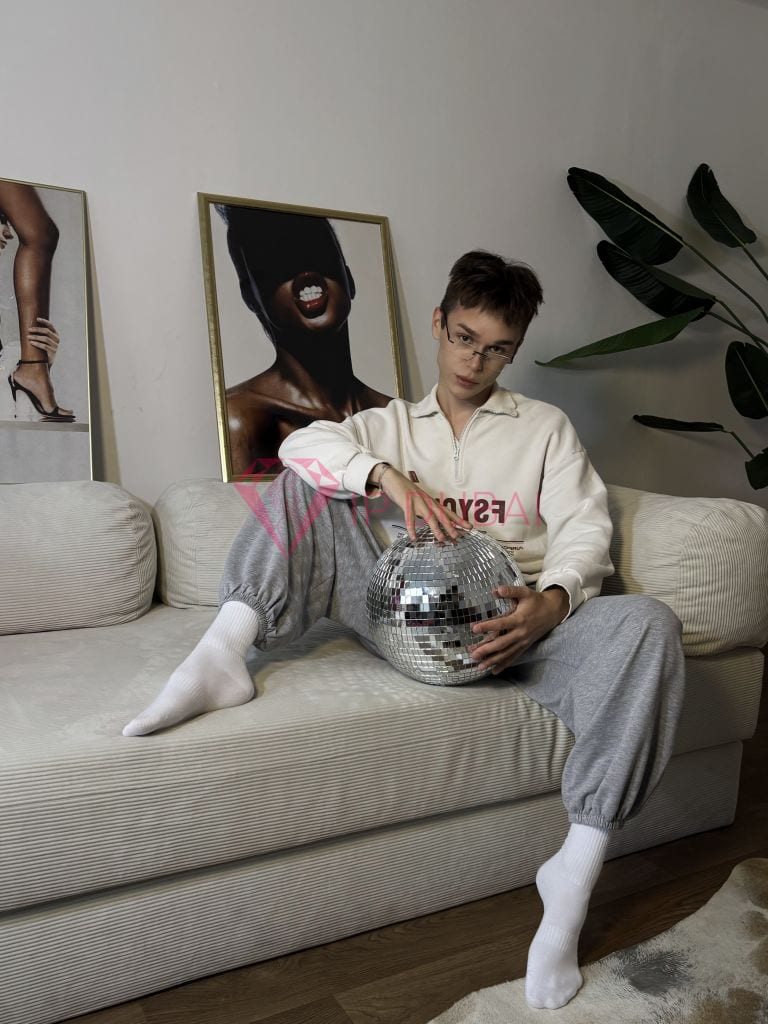 Eduardo, 20, Latina, in Corniche, Abu Dhabi, from AED 2,950 an hour, speaks Spanish and Portuguese — photo 6 of 7