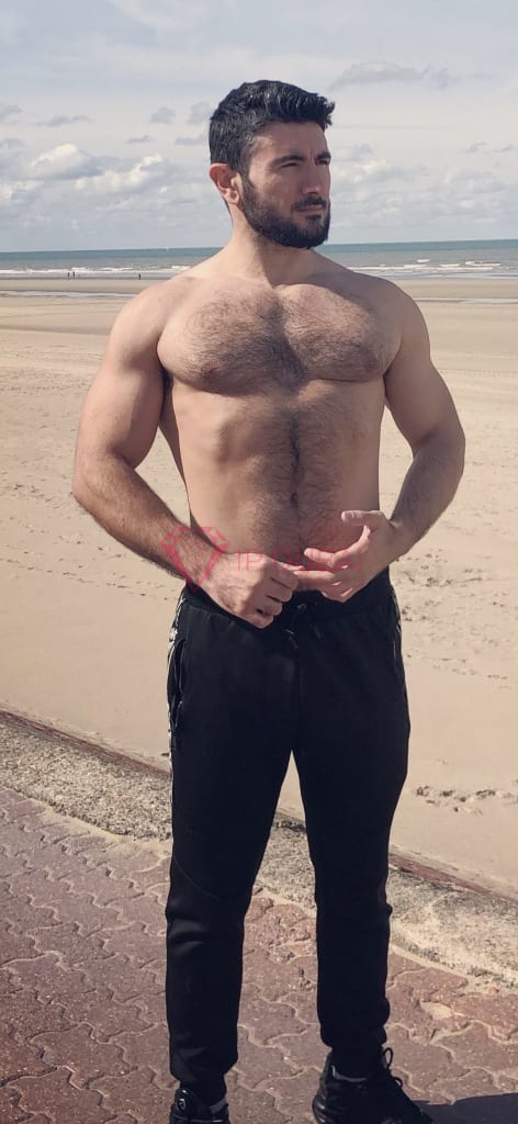 Oleg, 27, Russian, in Al Nuaimiya, Ajman, from AED 8,800 an hour, speaks Russian and English — photo 3 of 9