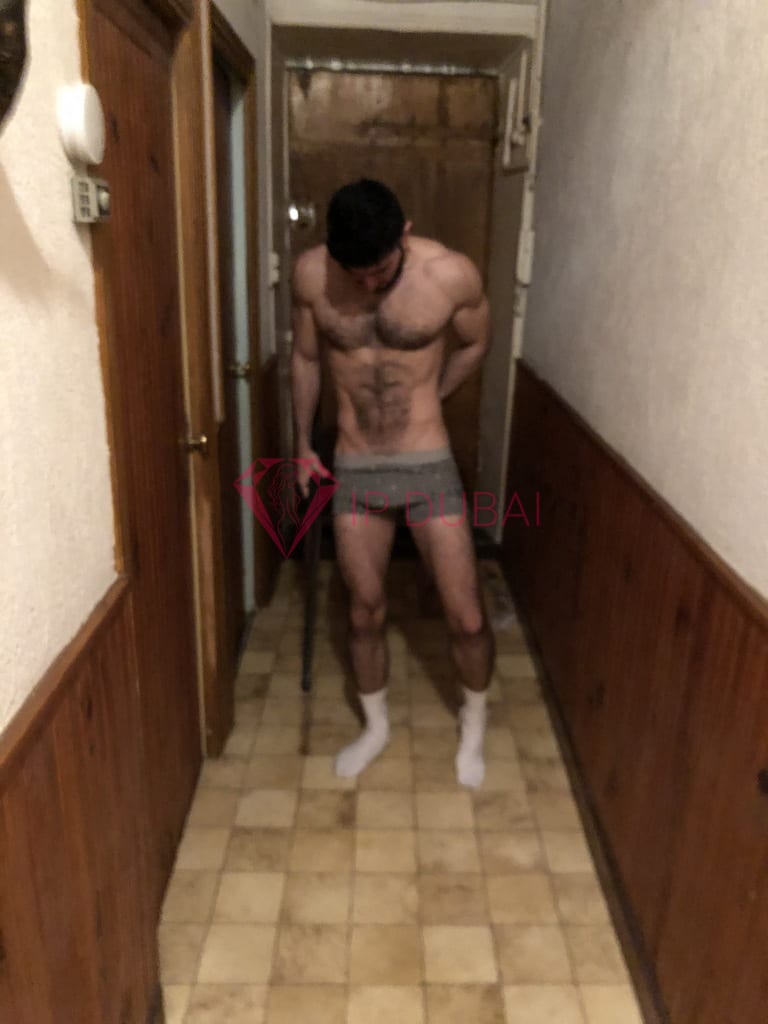 Oleg, 27, Russian, in Al Nuaimiya, Ajman, from AED 8,800 an hour, speaks Russian and English — photo 5 of 9