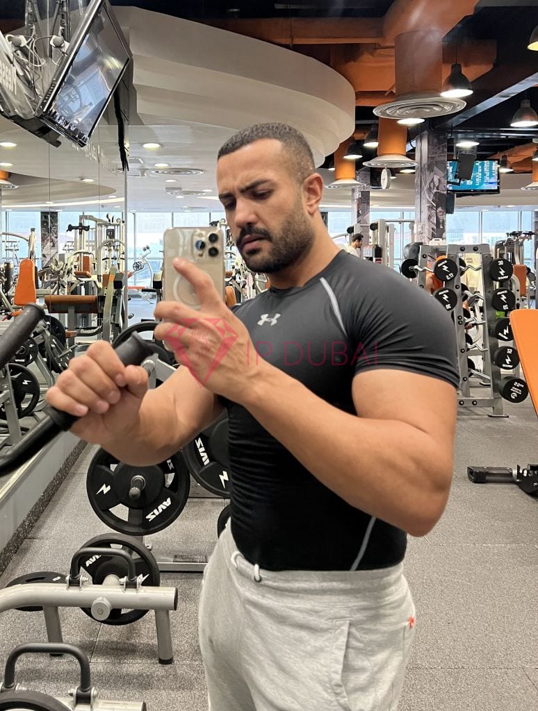 Julian, 24, European, in Deira, Dubai, from AED 2,650 an hour, speaks English and French — photo 13 of 16