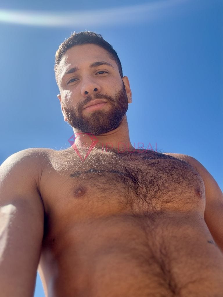Lucas, 28, Latina, in Deira, Dubai, from AED 13,500 an hour, speaks Spanish and Portuguese — photo 30 of 36