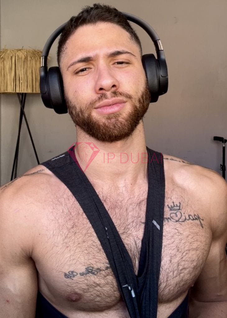 Lucas, 28, Latina, in Deira, Dubai, from AED 13,500 an hour, speaks Spanish and Portuguese — photo 34 of 36