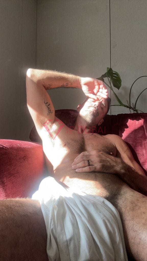 Lars, 36, European, in Khalifa City, Abu Dhabi, from AED 2,450 an hour, speaks English and French — photo 20 of 38