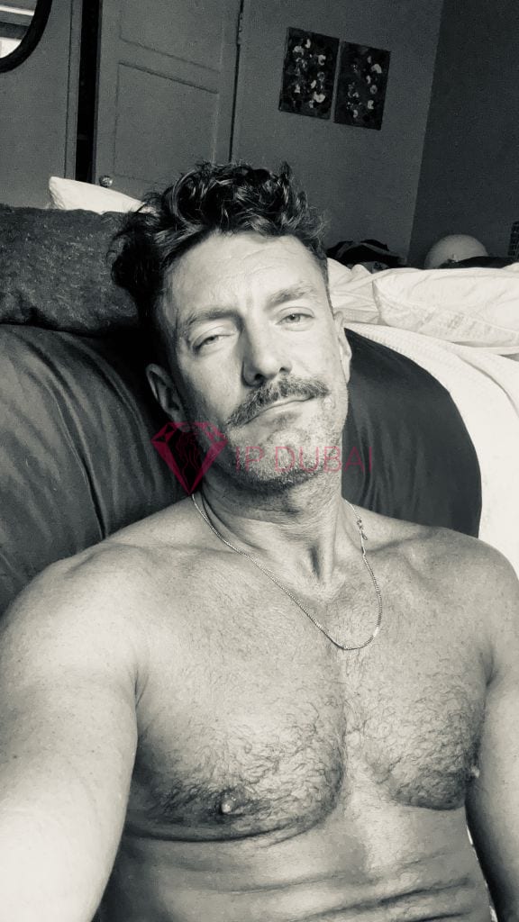 Lars, 36, European, in Khalifa City, Abu Dhabi, from AED 2,450 an hour, speaks English and French — photo 27 of 38