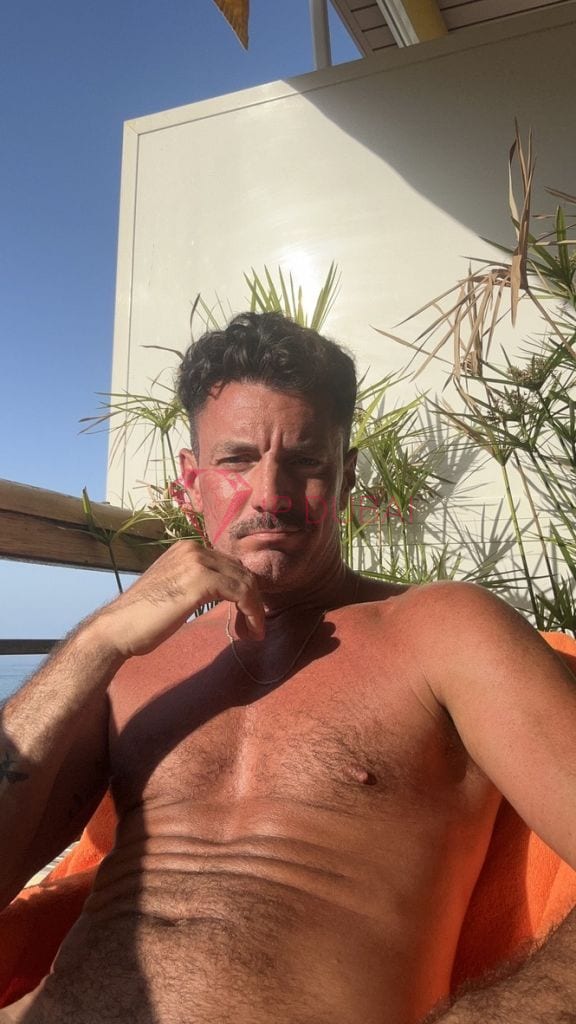 Lars, 36, European, in Khalifa City, Abu Dhabi, from AED 2,450 an hour, speaks English and French — photo 36 of 38