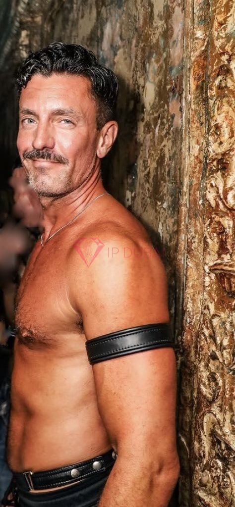 Lars, 36, European, in Khalifa City, Abu Dhabi, from AED 2,450 an hour, speaks English and French — photo 37 of 38