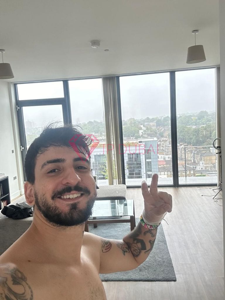 Thiago, 26, Latina, in Al Barsha, Dubai, from AED 2,050 an hour, speaks Spanish and Portuguese — photo 8 of 8