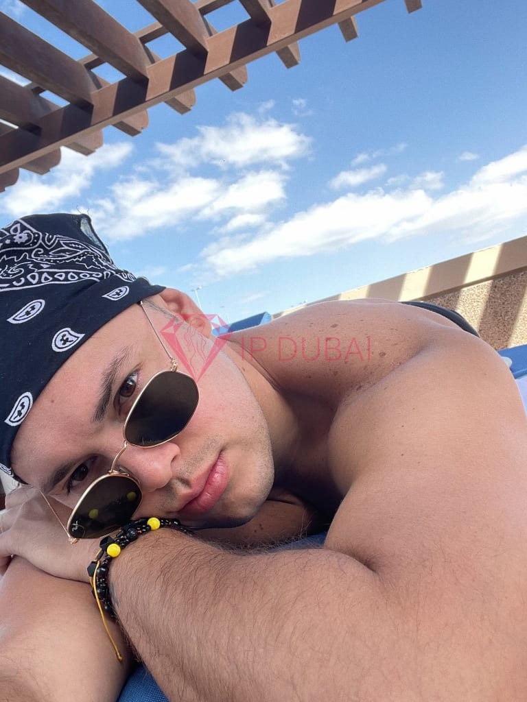 Matheus, 27, Latina, in Discovery Gardens, Dubai, from AED 2,600 an hour, speaks Spanish and Portuguese — photo 5 of 29