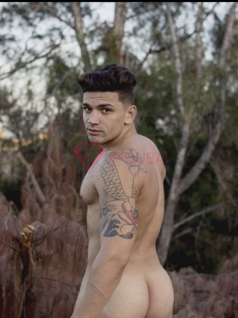 Alejandro, 29, Latina, in Mirdif, Dubai, from AED 2,050 an hour, speaks Spanish and Portuguese — photo 17 of 42