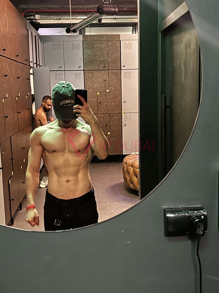 Henrik, 24, European, in DIFC, hourly rate from AED 2,250, incall and outcall, speaks English and French