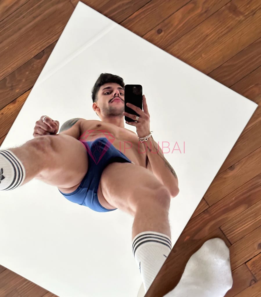 Gustavo, 28, Latina, in Karama, Dubai, from AED 2,600 an hour, speaks Spanish and Portuguese — photo 10 of 11