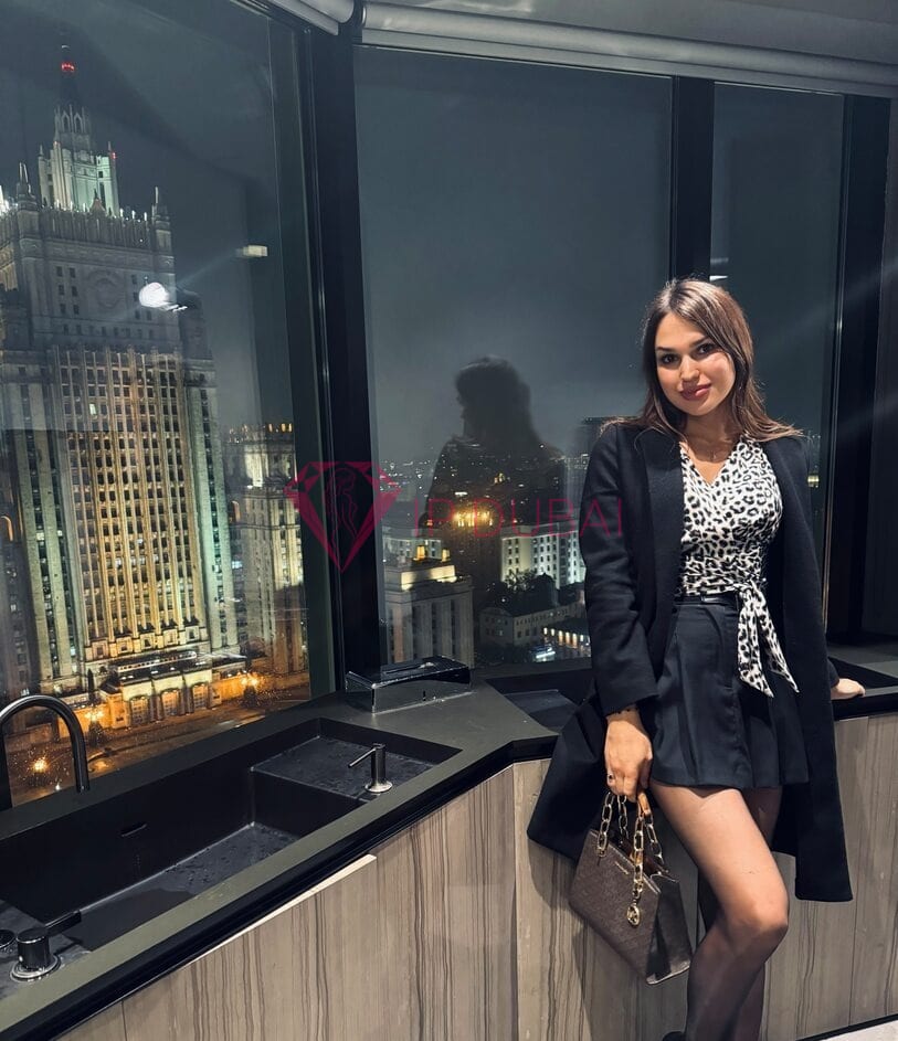 Yuna, 27, Asian, in DIFC, Dubai, from AED 1,850 an hour, speaks Chinese and English — photo 8 of 23