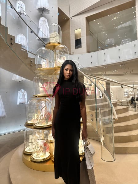 Chiamaka, 18, African, in Al Nuaimiya, Ajman, from AED 9,700 an hour, speaks English and French — photo 10 of 13