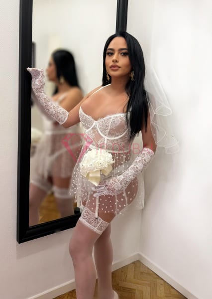 Bianca, 25, Latina, in TECOM, Dubai, from AED 2,900 an hour, speaks Spanish and Portuguese — photo 19 of 56