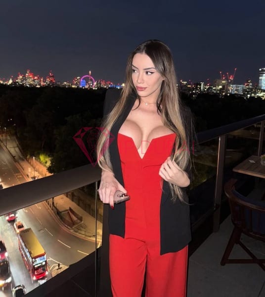 Leticia, 30, Latina, in Downtown, Dubai, from AED 2,700 an hour, speaks Spanish and Portuguese — photo 14 of 25