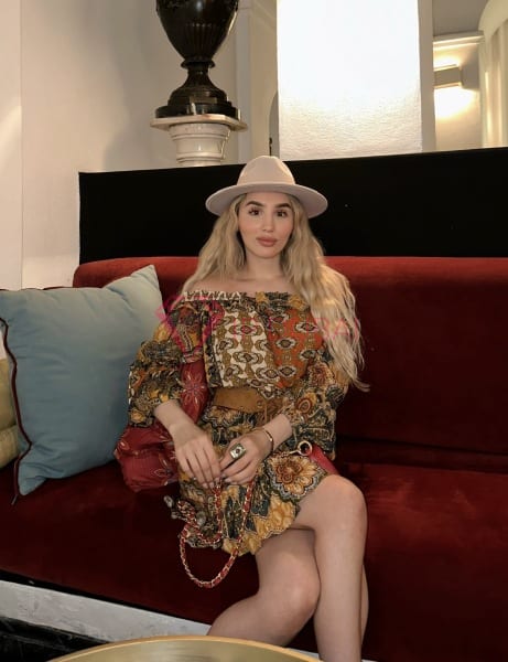 Estelle, 21, European, in TECOM, Dubai, from AED 2,450 an hour, speaks English and French — photo 3 of 34