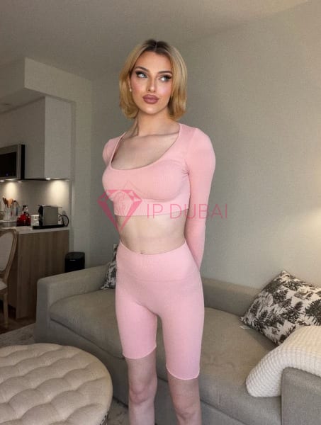 Alina, 25, Russian, in Deira, Dubai, from AED 8,800 an hour, speaks Russian and English — photo 10 of 22