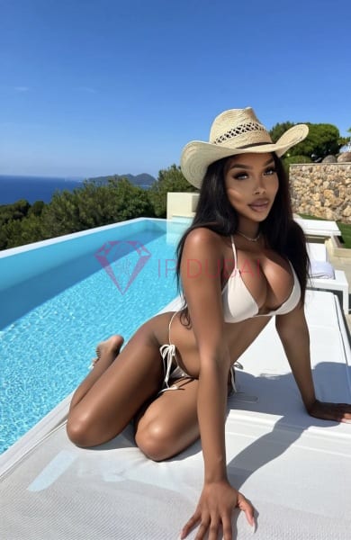 Renata, 25, Latina, in Yas Island, Abu Dhabi, from AED 2,050 an hour, speaks Spanish and Portuguese — photo 13 of 24