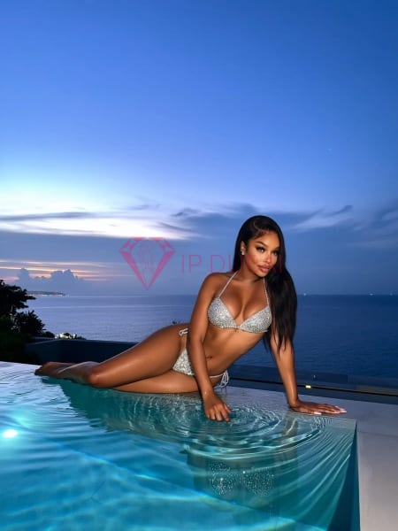 Renata, 25, Latina, in Yas Island, Abu Dhabi, from AED 2,050 an hour, speaks Spanish and Portuguese — photo 14 of 24