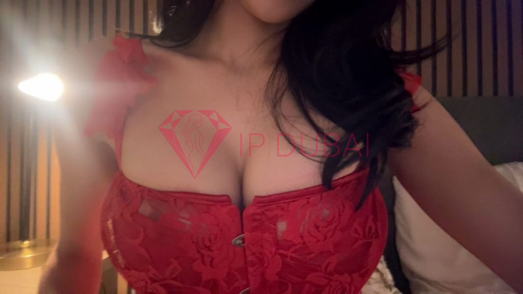 Yasmin, 22, Latina, in Al Khalidiyah, Abu Dhabi, from AED 2,000 an hour, speaks Spanish and Portuguese — photo 11 of 17