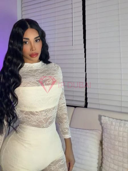 Yasmin, 24, Latina, in Al Jurf, Ajman, from AED 2,400 an hour, speaks Spanish and Portuguese — photo 3 of 12