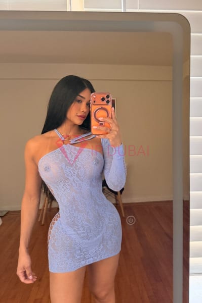 Yasmin, 24, Latina, in Al Jurf, Ajman, from AED 2,400 an hour, speaks Spanish and Portuguese — photo 5 of 12