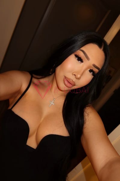 Suri, 24, Asian, in Al Khan, Sharjah, from AED 8,300 an hour, speaks Chinese and English — photo 28 of 32