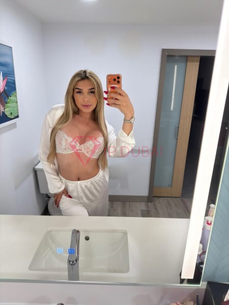 Ximena, 25, Latina, in International City, Dubai, from AED 1,900 an hour, speaks Spanish and Portuguese — photo 8 of 33