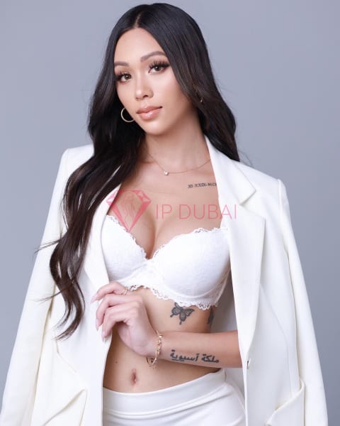 Anya, 23, Asian, in Corniche, Abu Dhabi, from AED 9,700 an hour, speaks Chinese and English — photo 19 of 20