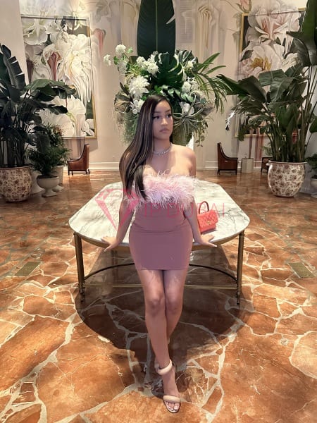 Camila, 27, Latina, in TECOM, Dubai, from AED 2,200 an hour, speaks Spanish and Portuguese — photo 13 of 24