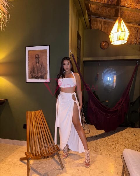 Camila, 27, Latina, in TECOM, Dubai, from AED 2,200 an hour, speaks Spanish and Portuguese — photo 24 of 24