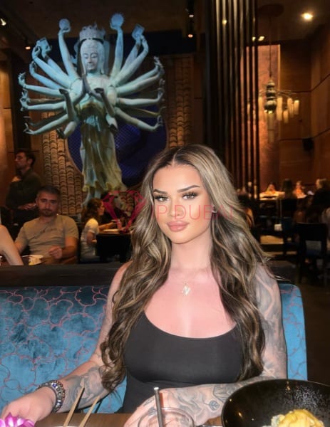Marlene, 24, European, in Mussafah, Abu Dhabi, from AED 1,950 an hour, speaks English and French — photo 10 of 24