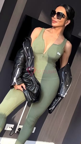 Zhen, 30, Asian, in JBR, Dubai, from AED 9,900 an hour, speaks Chinese and English — photo 11 of 56